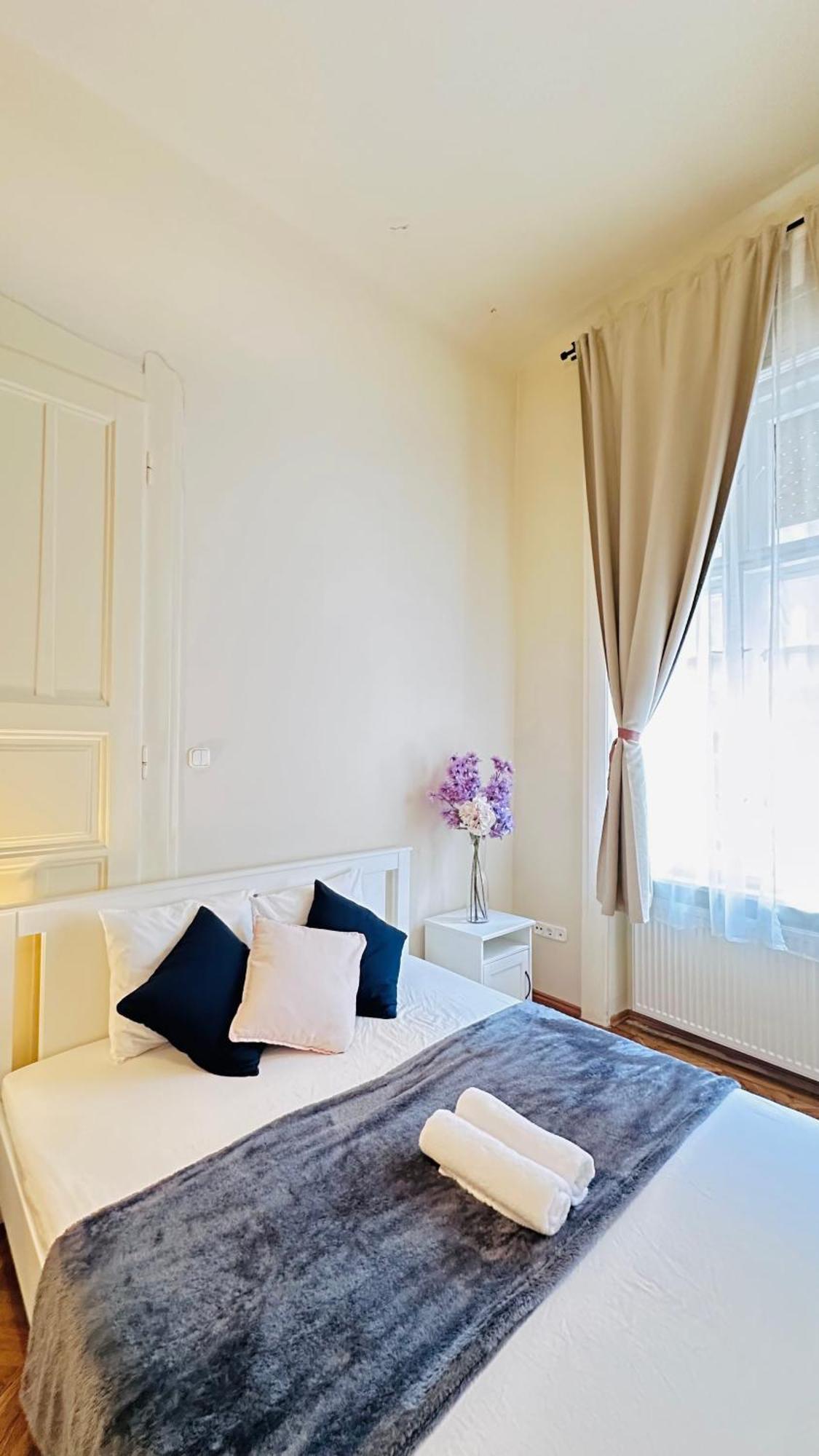 Hogyes Endre Apartment บูดาเปสต์ ภายนอก รูปภาพ